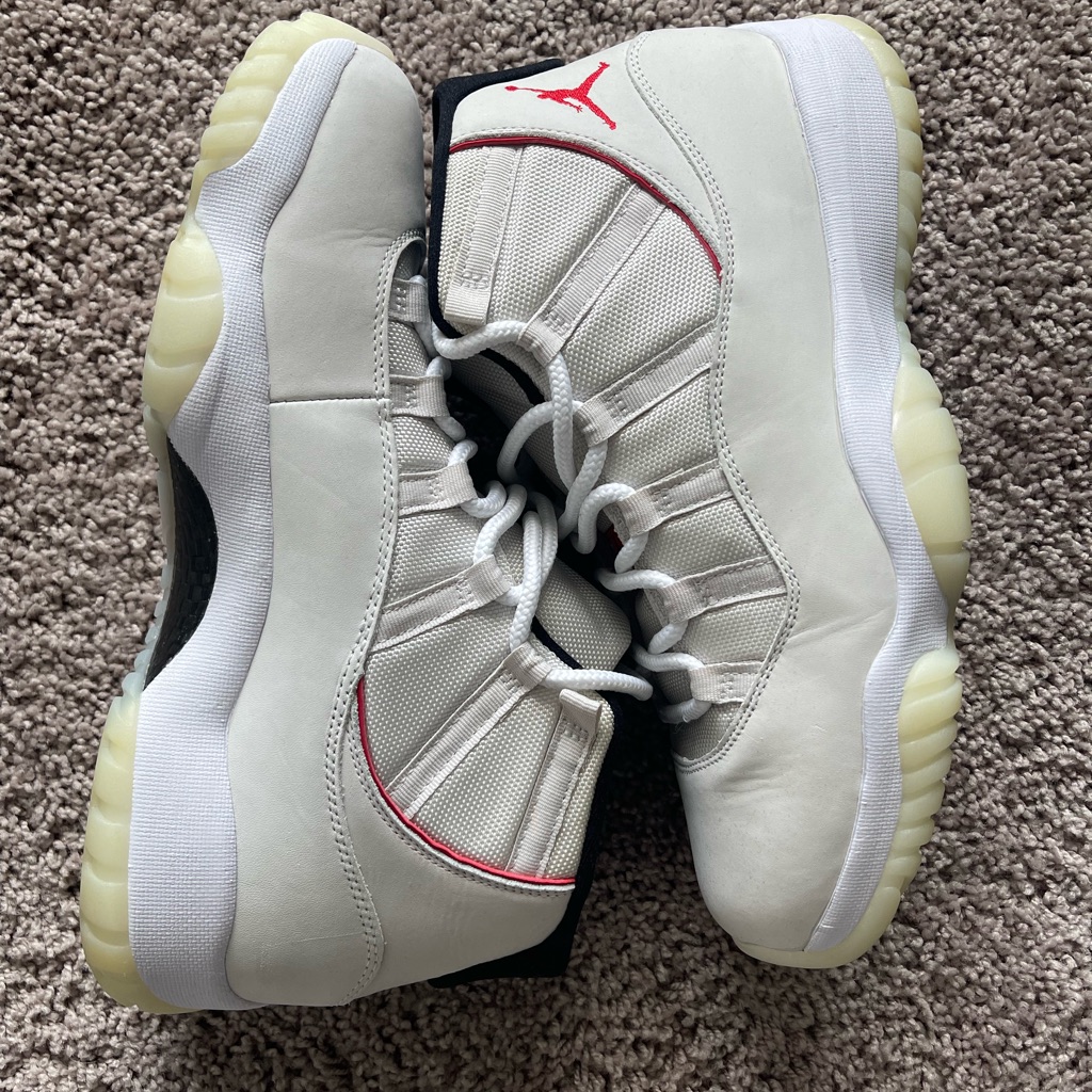 Air Jordan 11 Platinum Tint